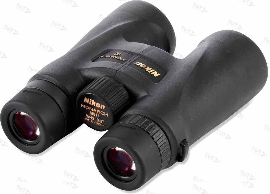 Бинокль Nikon Monarch 5 8x42