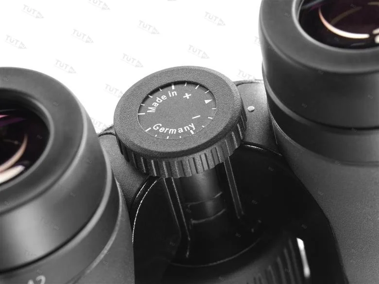 Бинокль Carl Zeiss 10x42 Victory SF чёрный