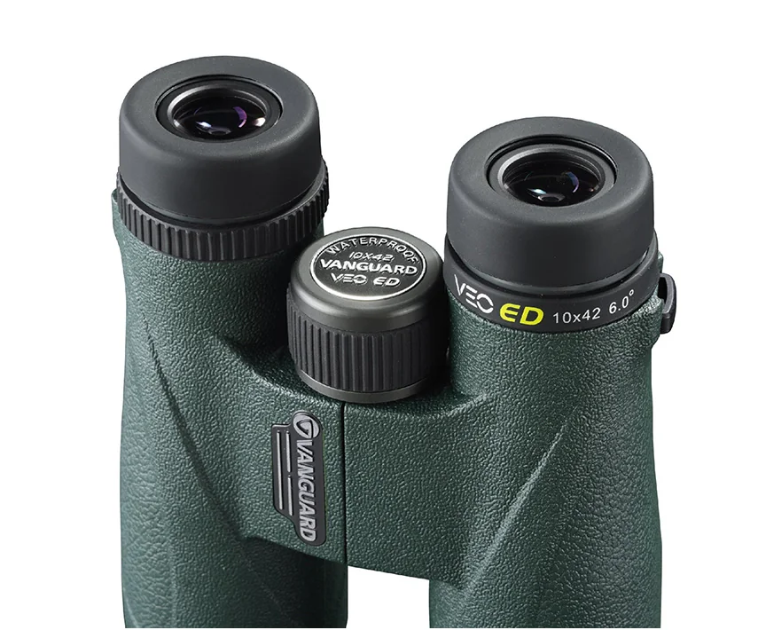 Бинокль Vanguard VEO ED 10x42