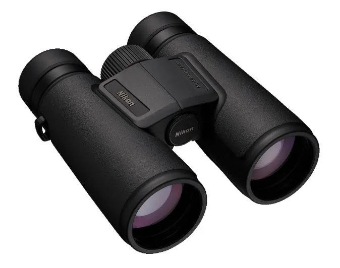 Бинокль Nikon Monarch M5 10x42
