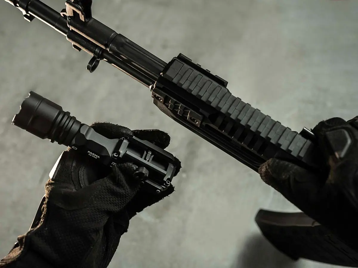 Фонарь подствольный Armytek Parma C2 Pro 1500lm свет белый, Picatinny, IP68