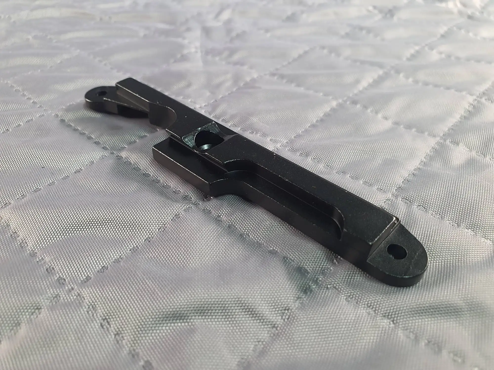 Боковой ласточкин хвост Focuhunter на АК