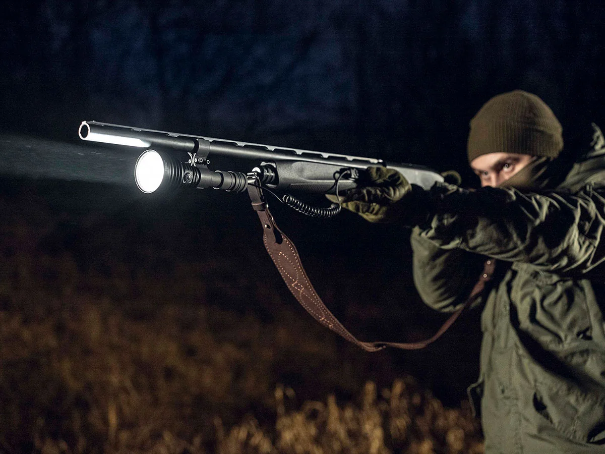 Фонарь Armytek Barracuda PRO Max Magnet USB 2800 lm свет белый