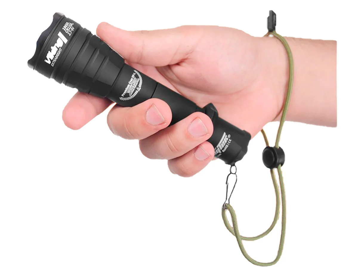 Фонарь ARMYTEK VIKING V3 ( XB-L (теплый свет))