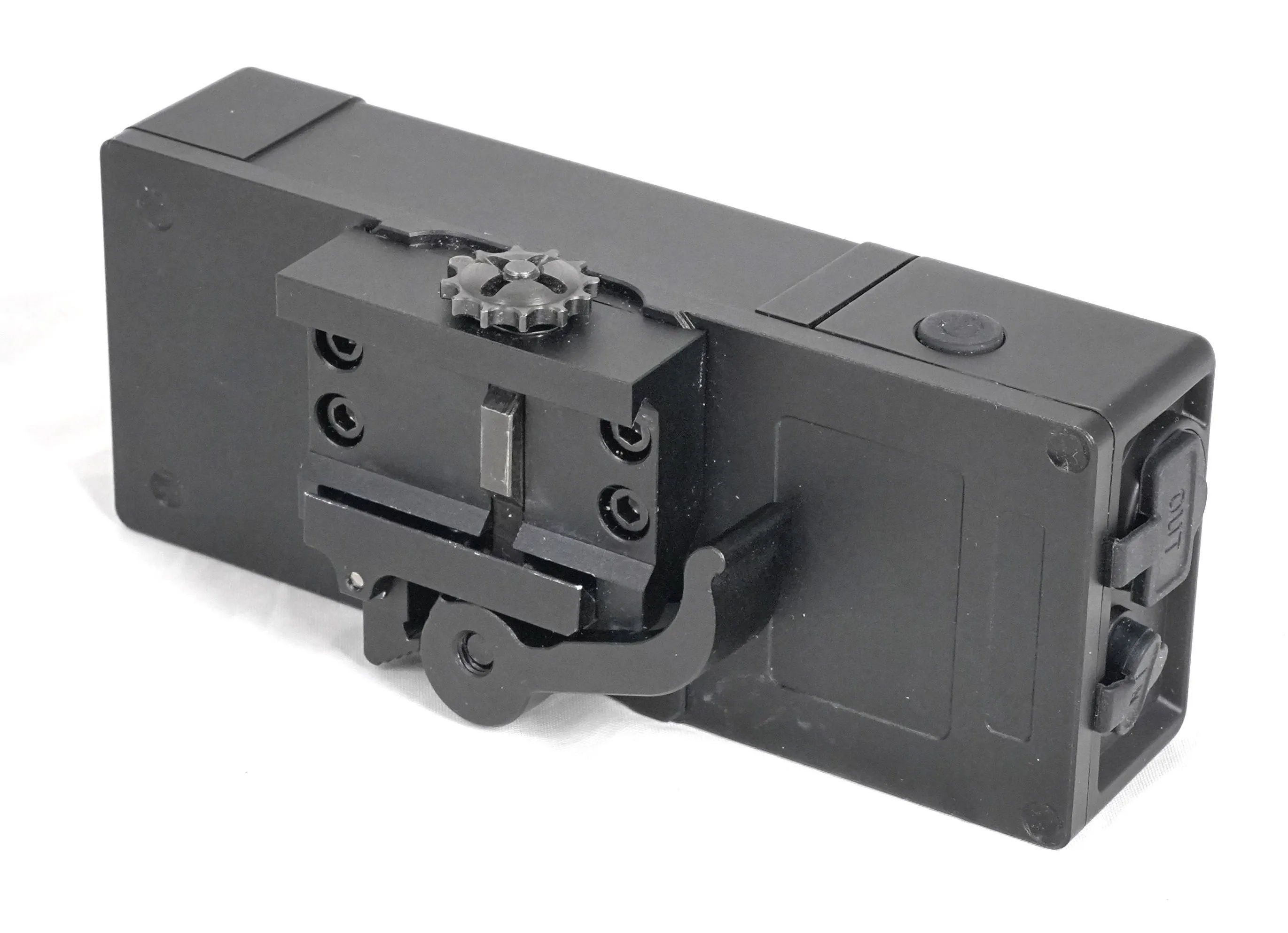 Внешний источник питания ARKON с зарядным устройством и креплением Weaver/Picatinny