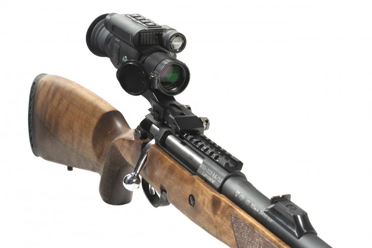 Оптический прицел LEICA MAGNUS 1.5–10x42 (R:Leica L-3D) на шине