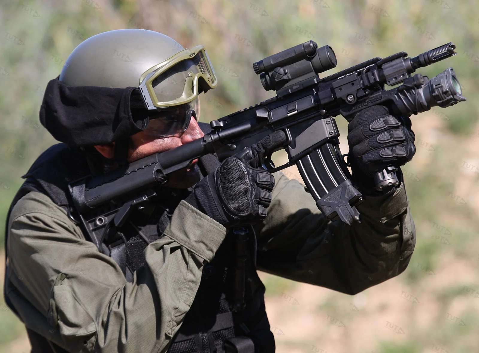 Коллиматорный прицел Aimpoint CompM4h 2 MOA QRP2 Complete (11972)