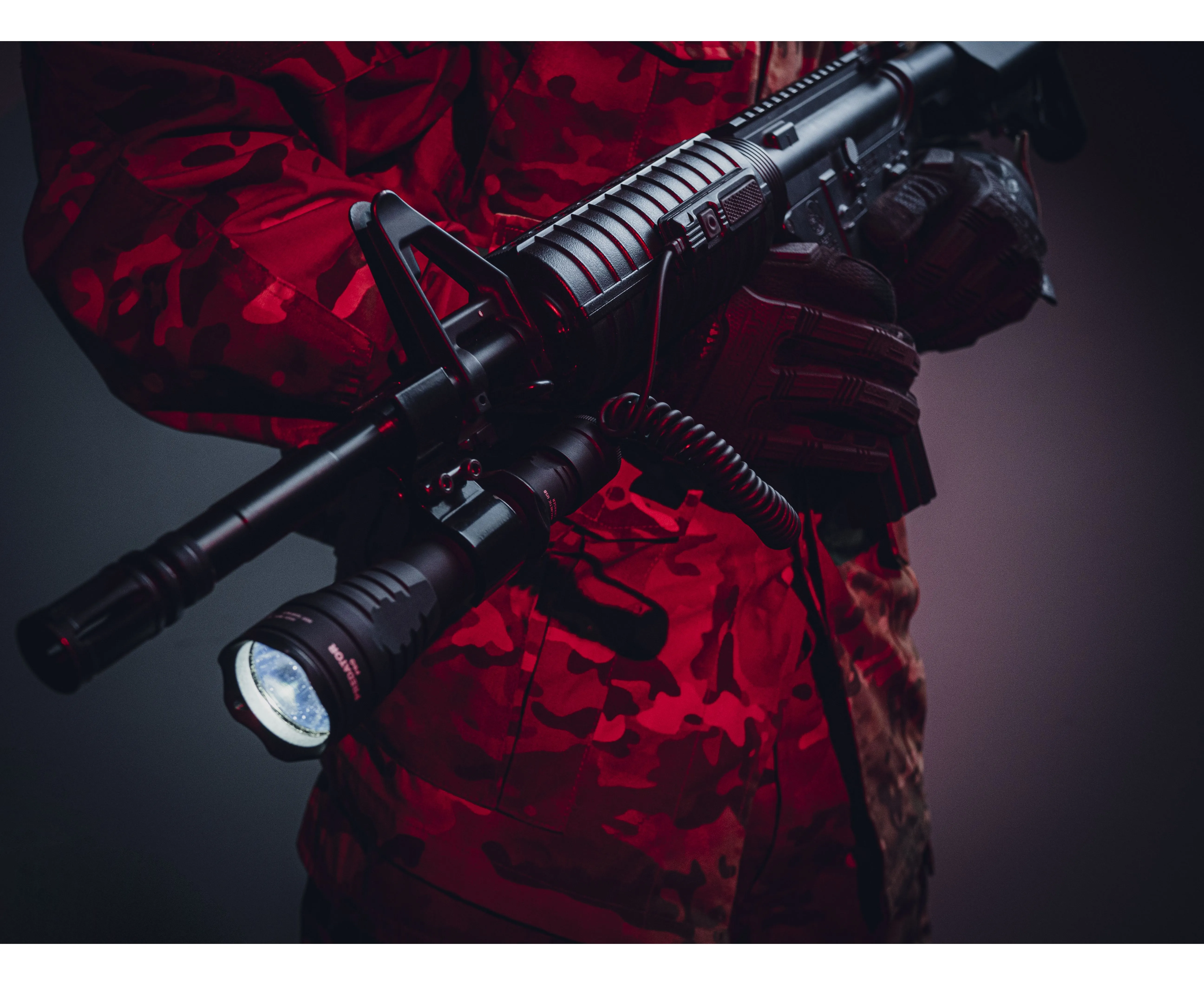 Фонарь ARMYTEK PREDATOR PRO Magnet USB XHP35.2 HI (белый свет)