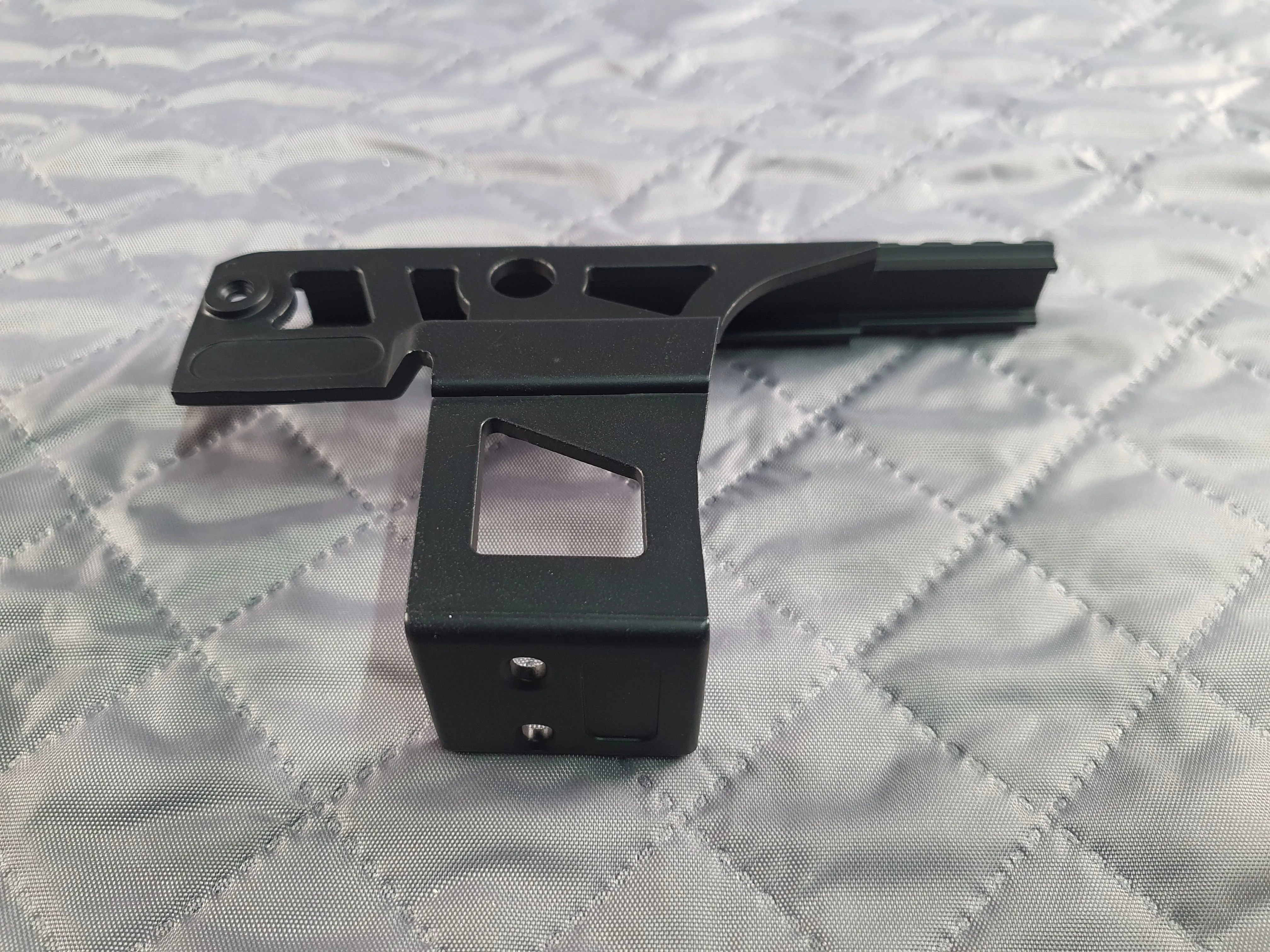 Кронштейн на ствольную коробку Focuhunter с верхней планкой Weaver на АК