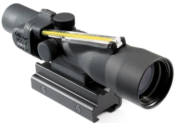 Прицел TRIJICON ACOG 3x30, Amber Chevron c подсветкой сетки Dual Ill. Amber Chevron .223 (TA33-8)