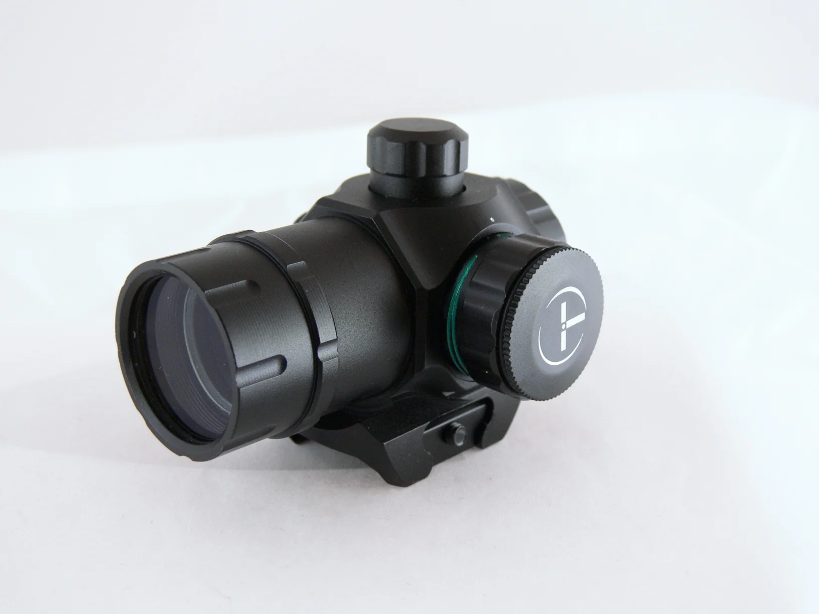 Коллиматор Target Optic 1х22М закрытого типа, на Weaver