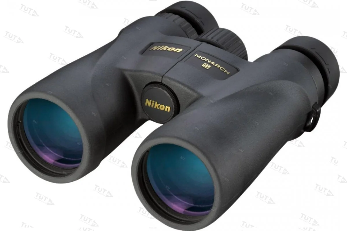 Бинокль Nikon Monarch 5 10x42