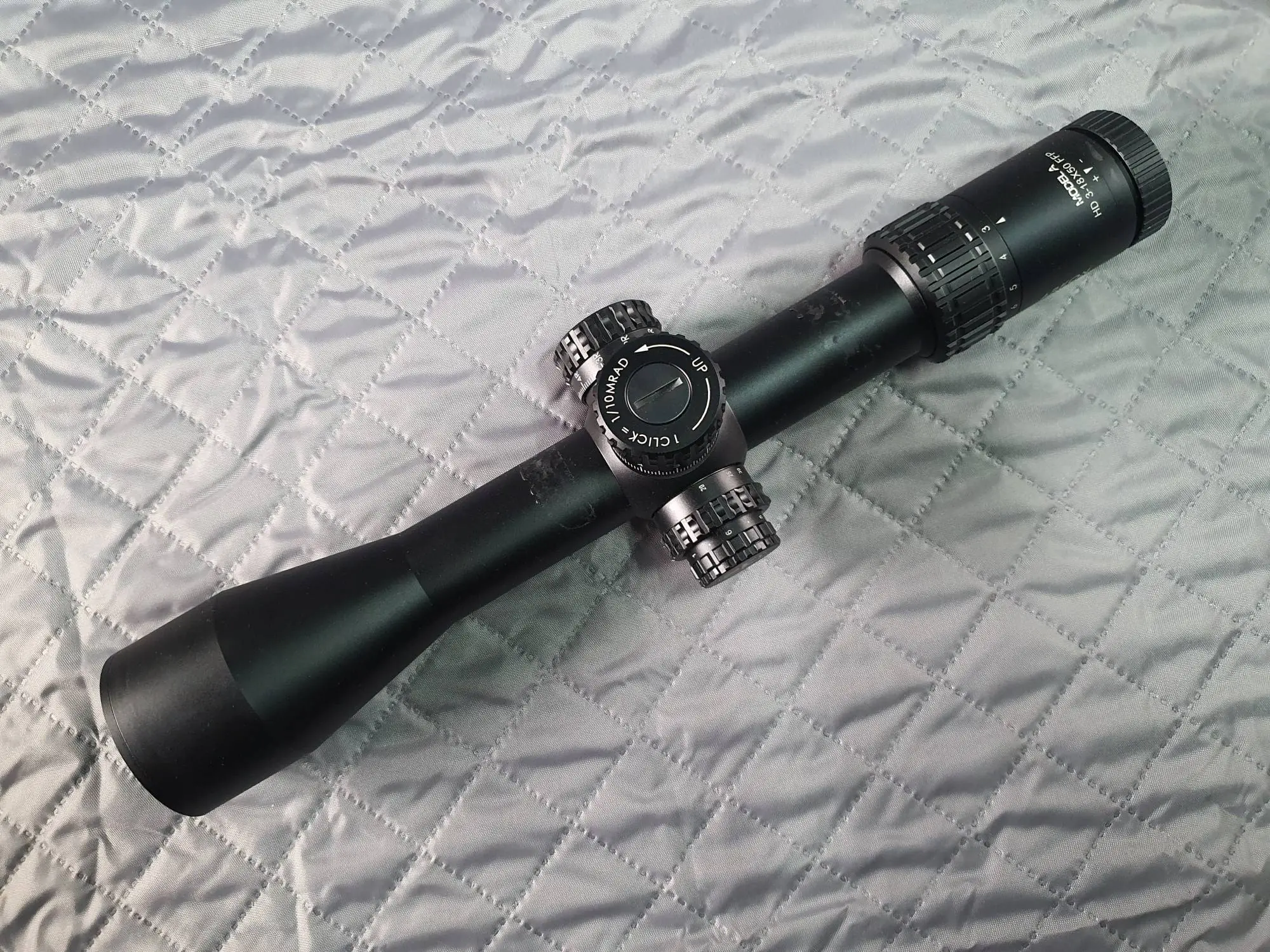 Оптический прицел 3-18X50FFP (Model A)