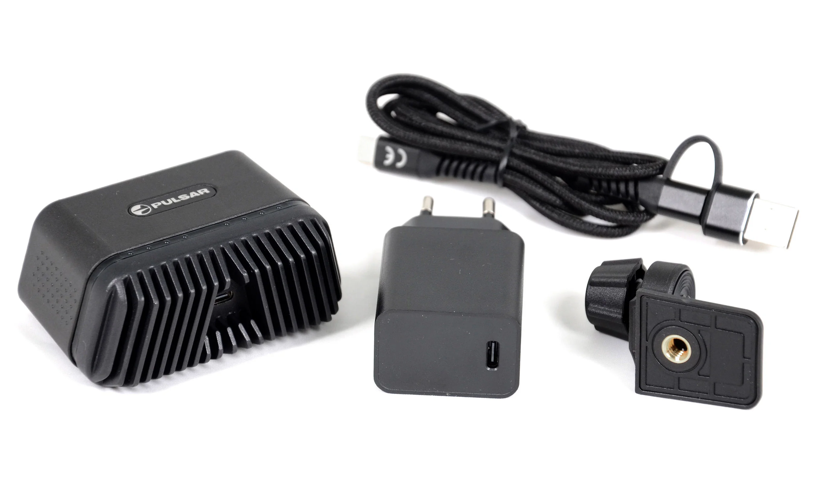 Тепловизионный монокуляр Pulsar Axion LRF XQ38