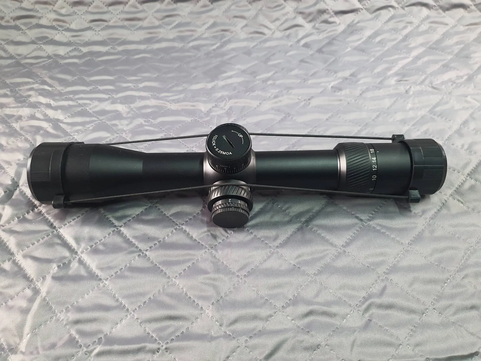 Оптический прицел 3-18X44FFP (Model B)