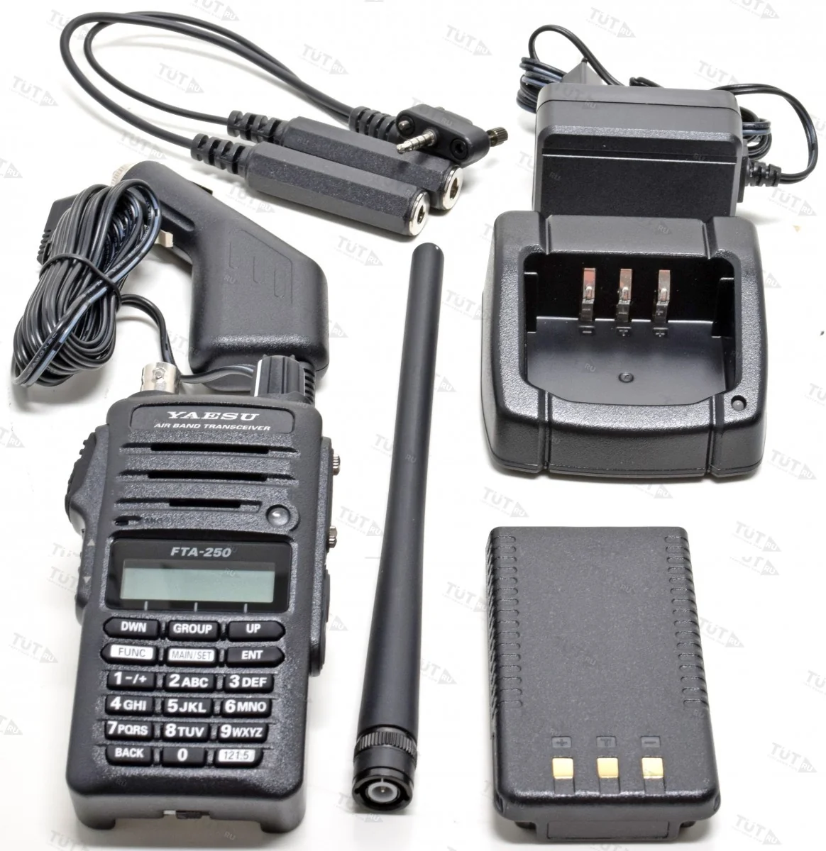 Авиационная рация Yaesu FTA-250L