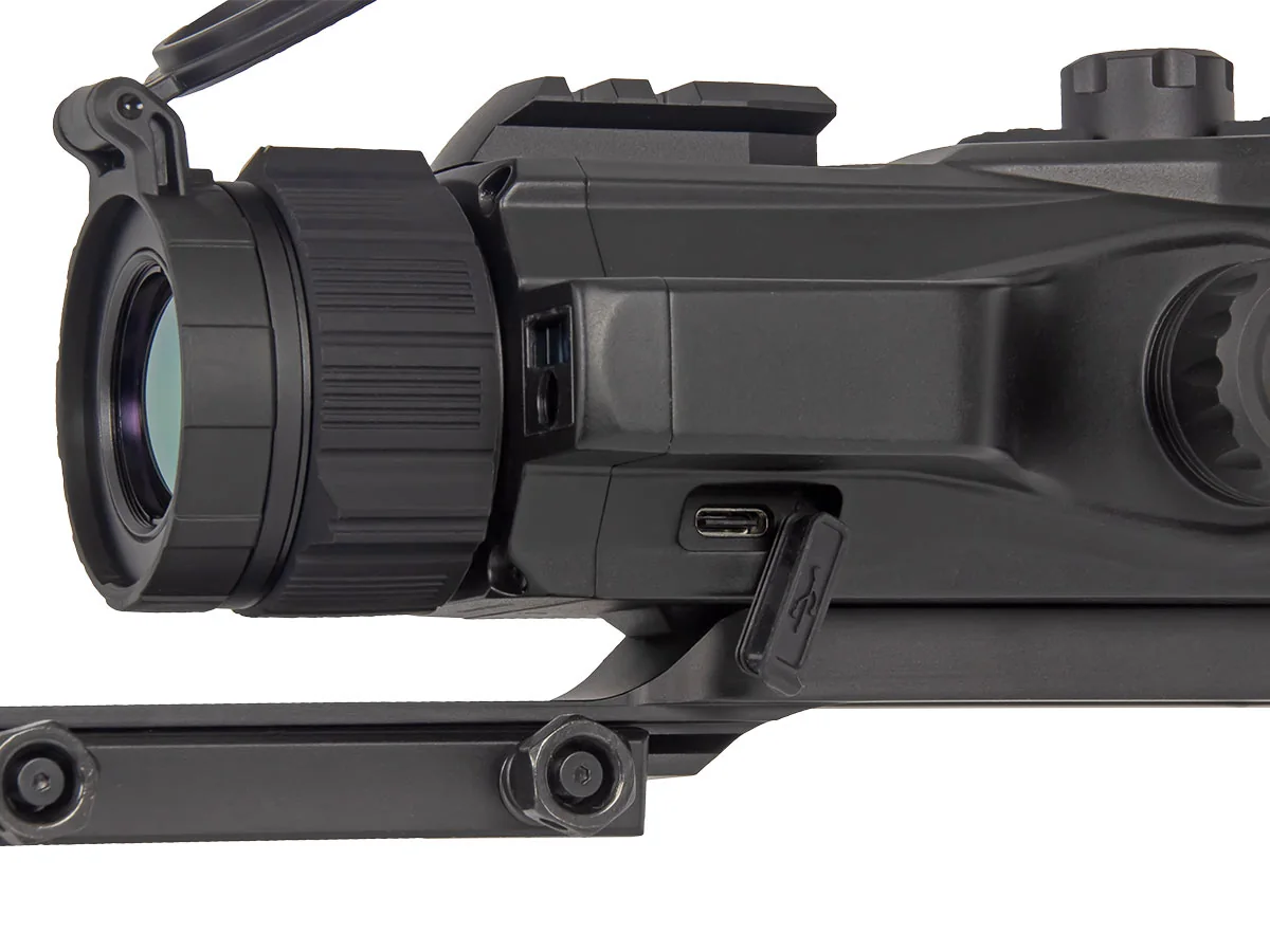 Тепловизионный прицел Gaut Jasper TS 225L с дальномером / Гаут Джаспер ТС 225Л
