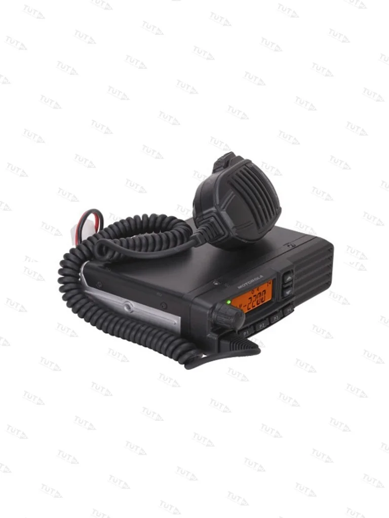 Автомобильная рация Motorola VX-2200E