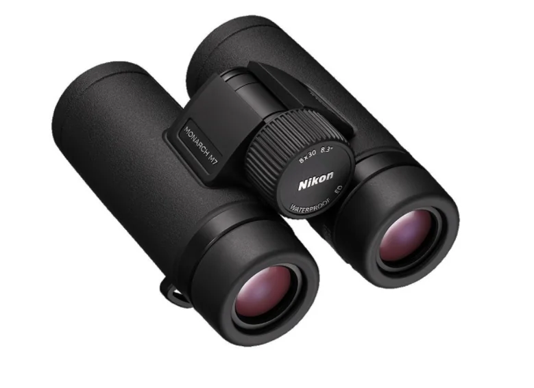 Бинокль Nikon Monarch M7 8x30