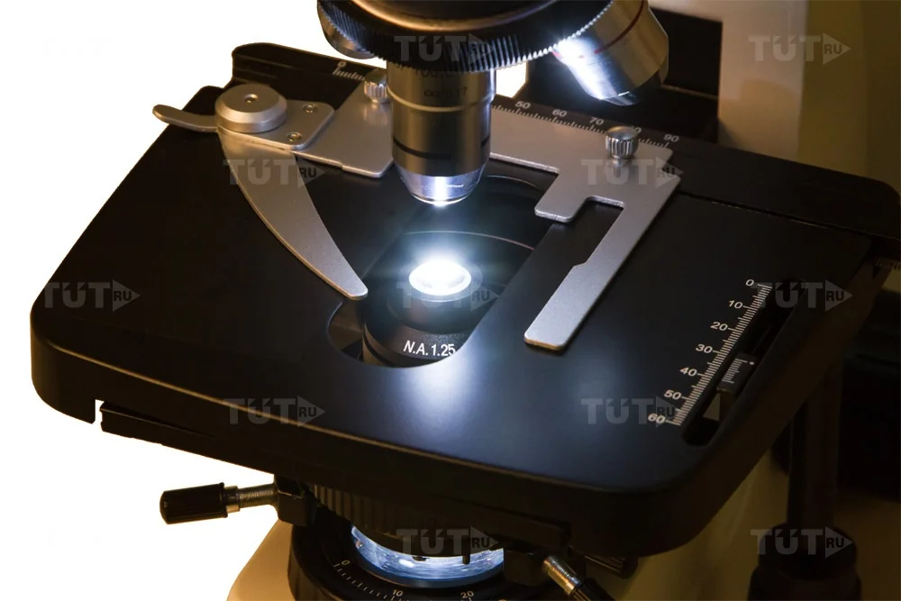 Микроскоп Levenhuk MED 1500 Led3