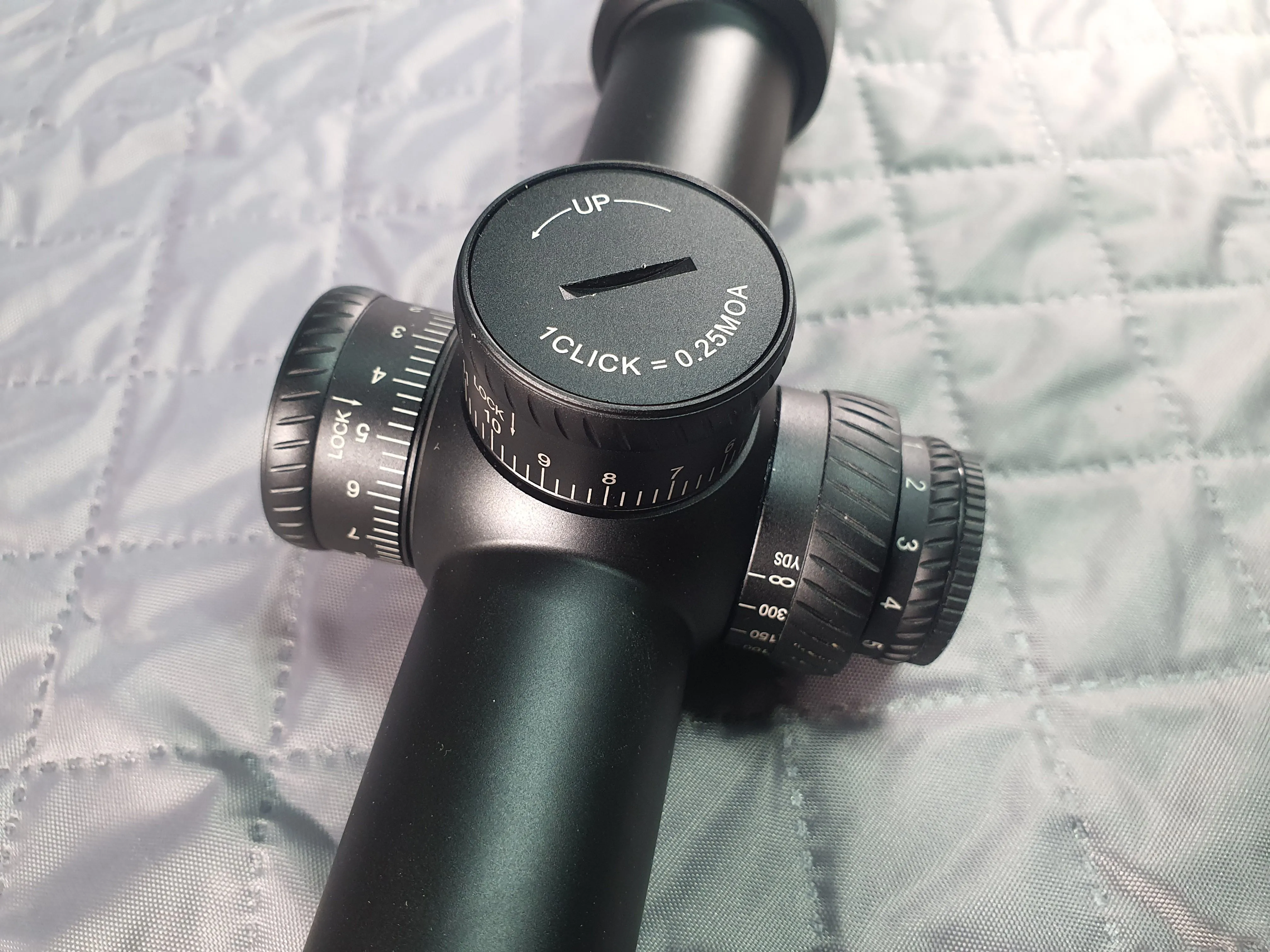 Оптический прицел 3-18X44FFP (Model B)