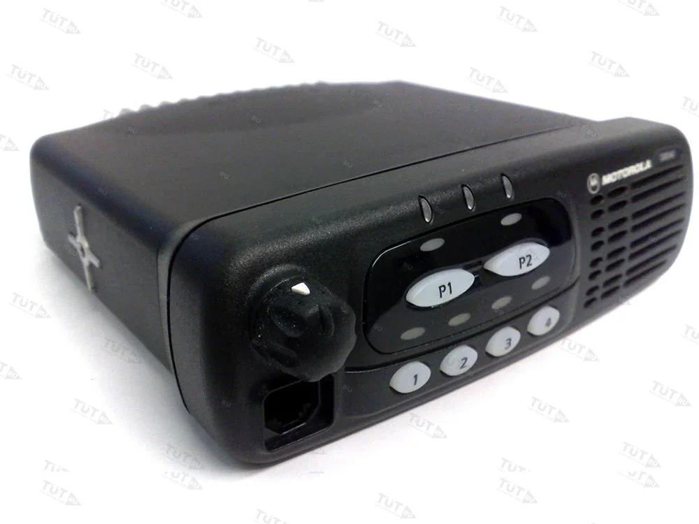 Автомобильная рация Motorola GM640