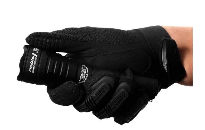 Фонарь ARMYTEK PREDATOR V3 XP-E2 (Зелёный)