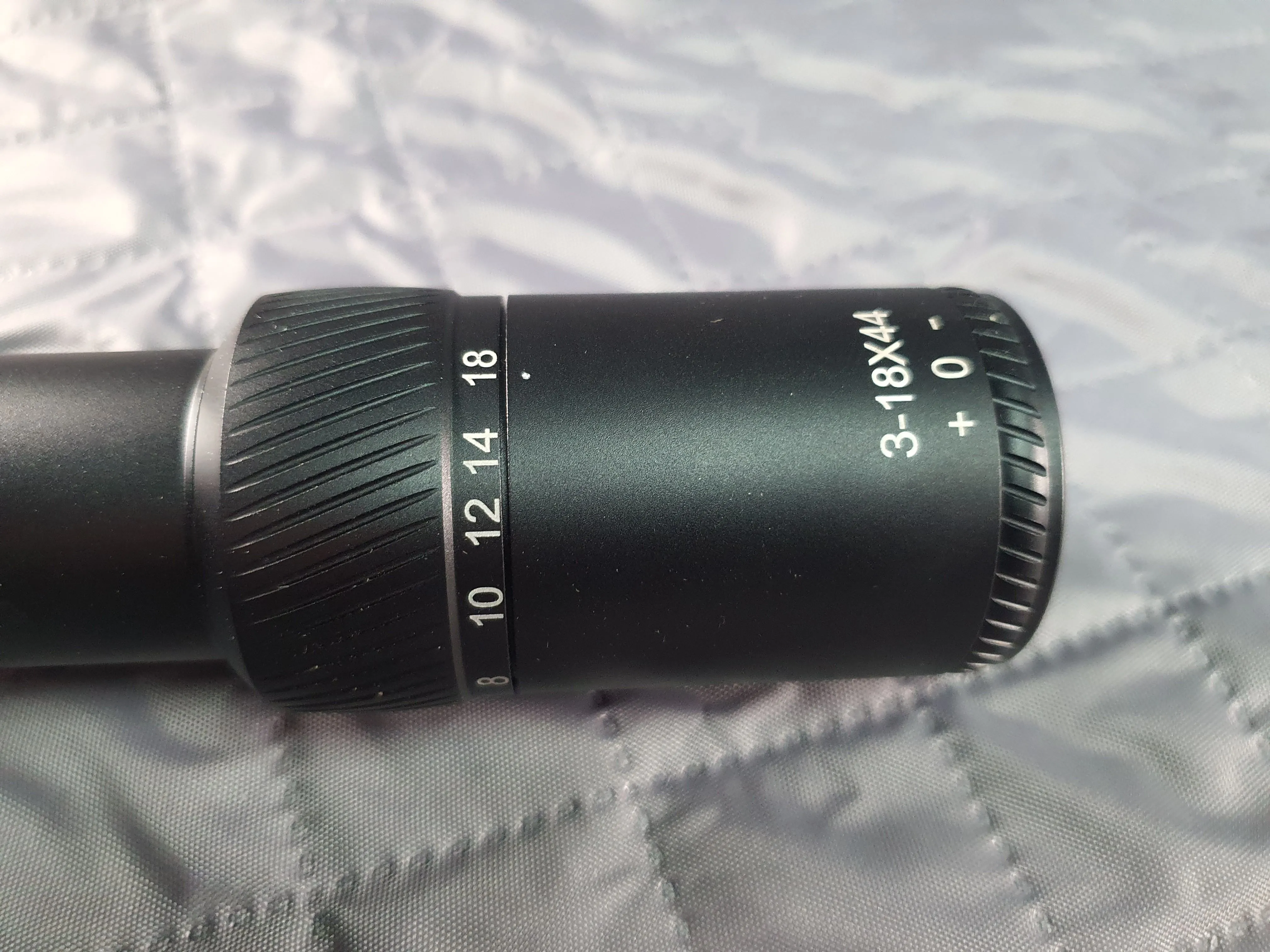 Оптический прицел 3-18X44FFP (Model B)