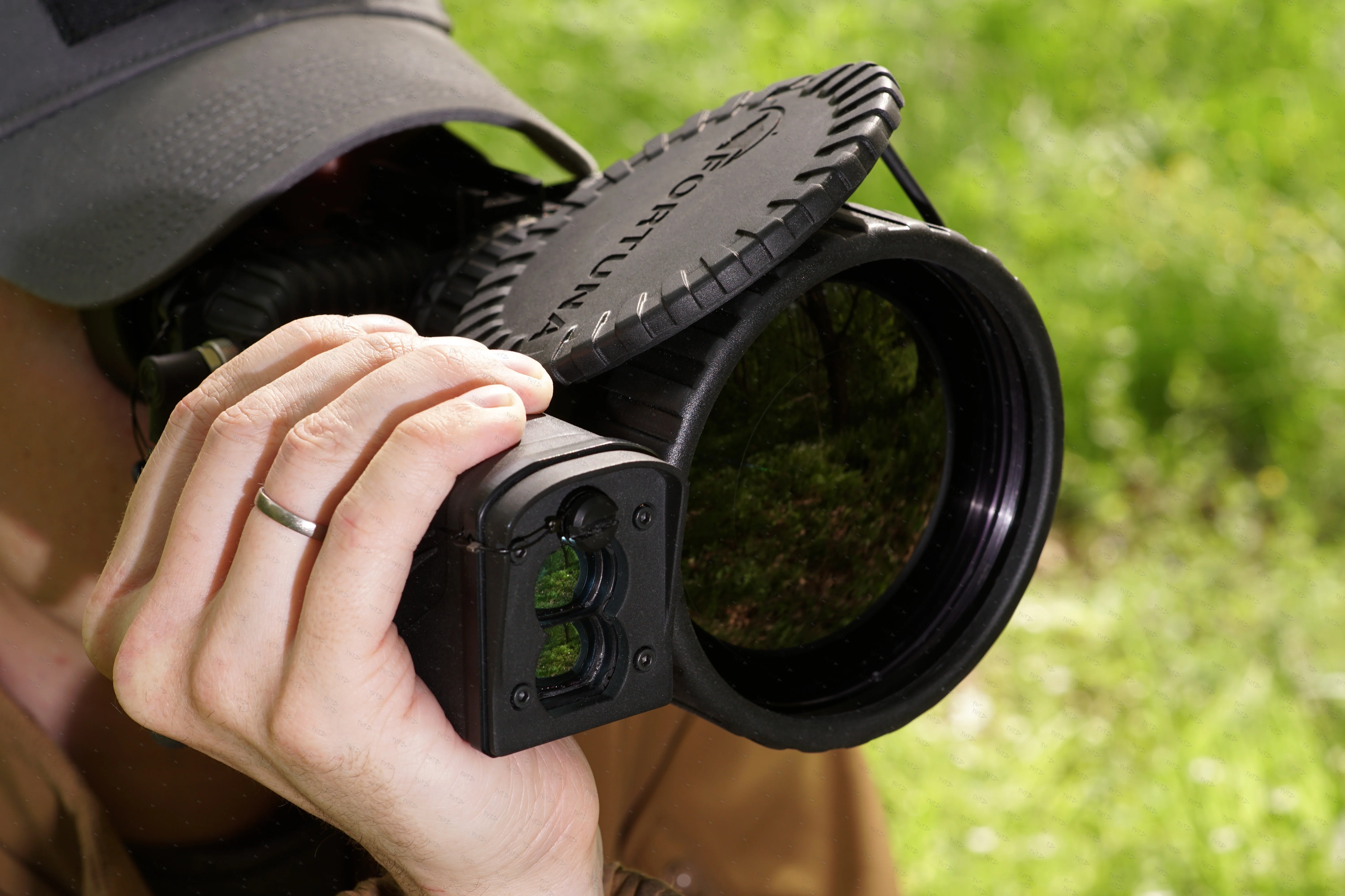 Тепловизионный бинокль Fortuna Binocular 100S3 / Фортуна Бинокуляр 100 С3