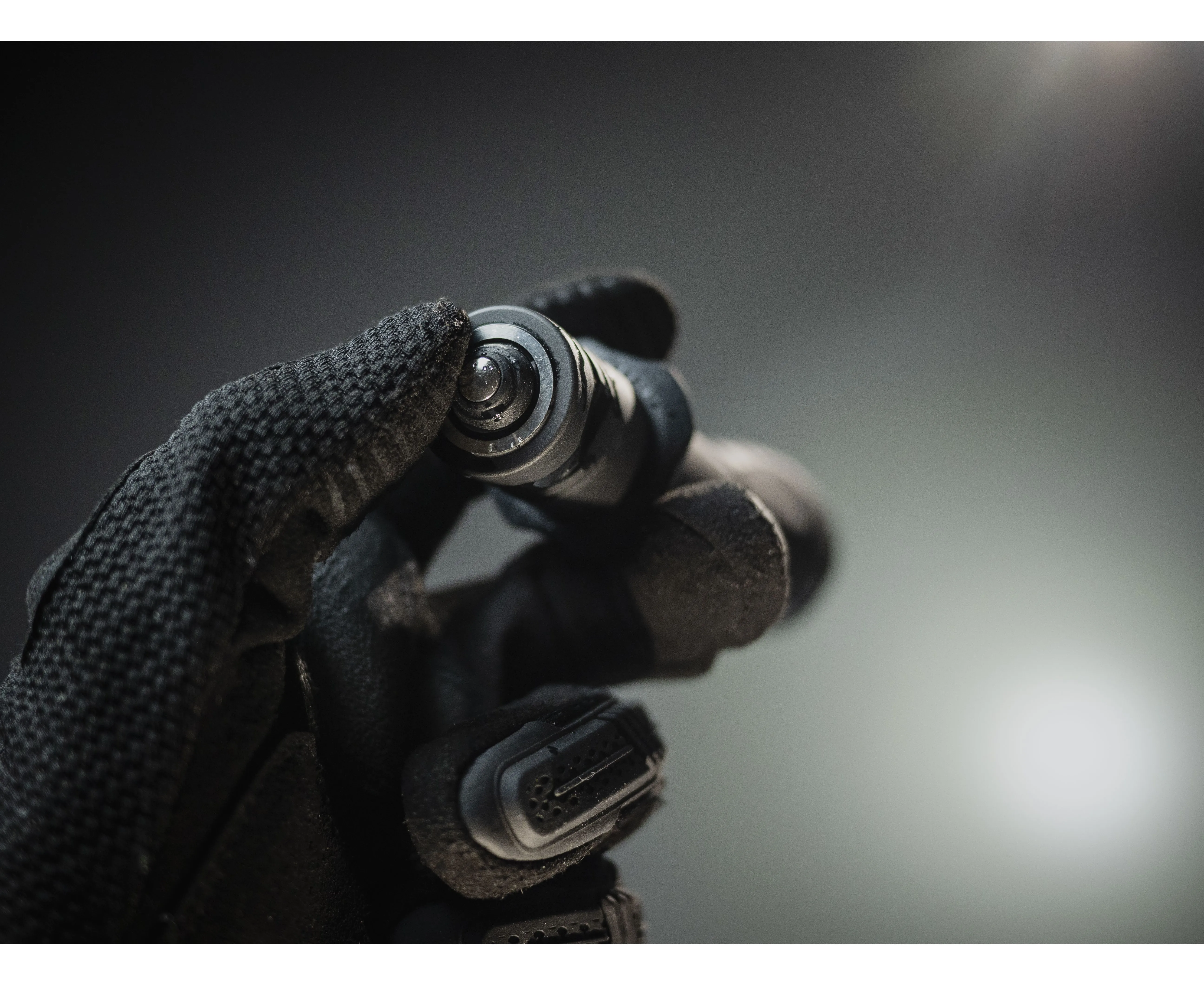 Фонарь ARMYTEK PREDATOR PRO Magnet USB XHP35.2 HI (белый свет)