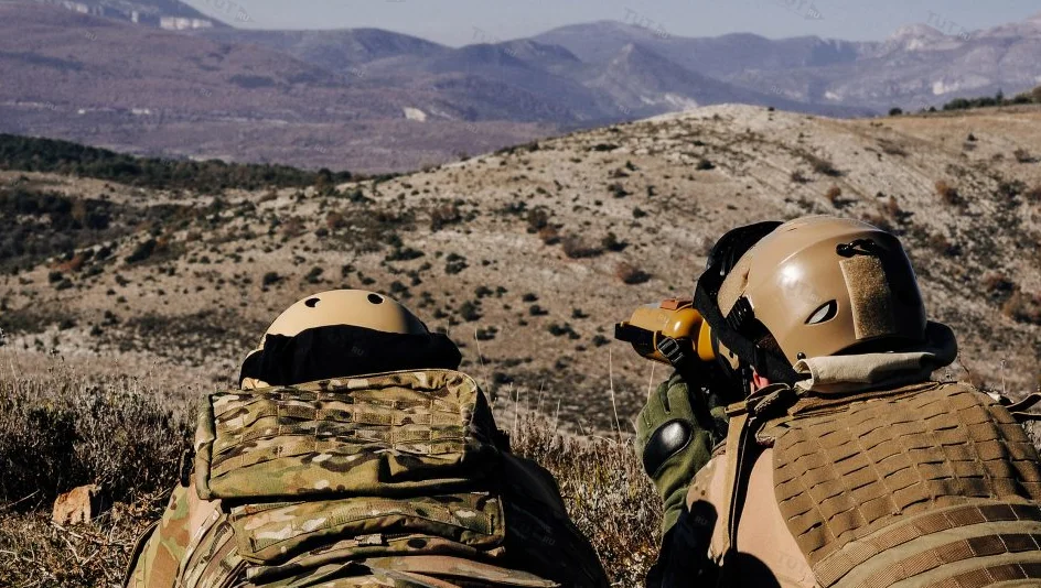 Многофункциональный тепловизионный бинокль большой дальности JIM COMPACT