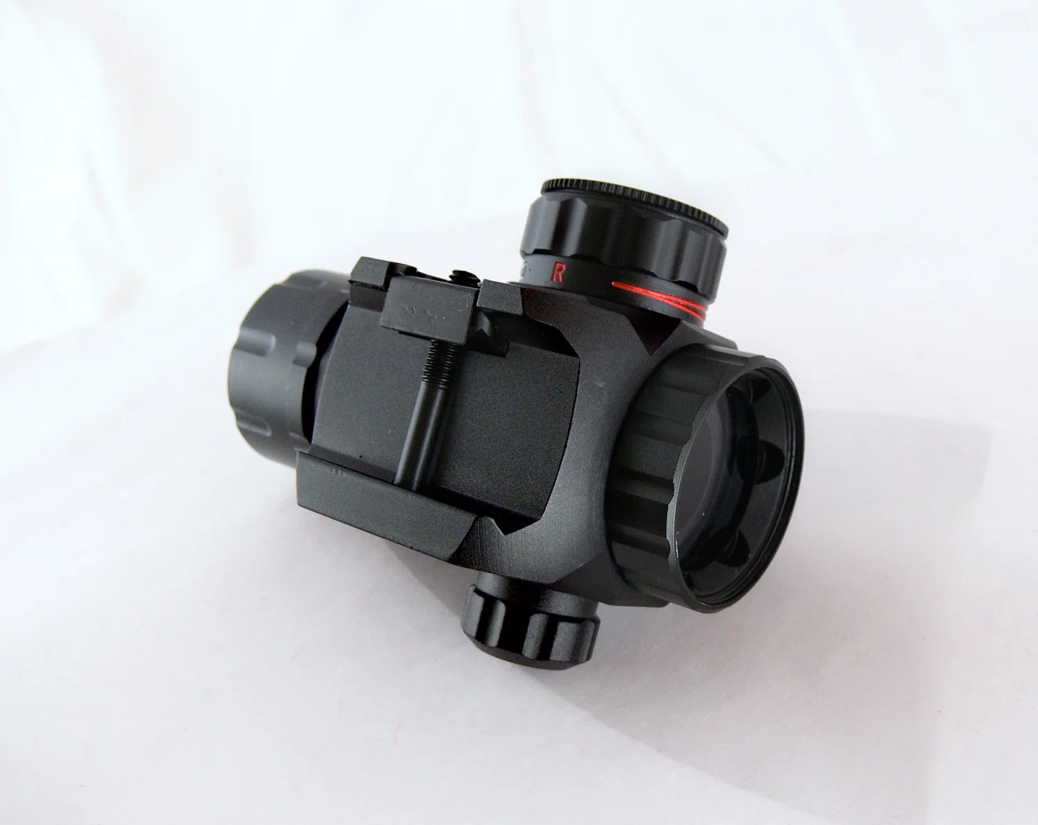 Коллиматор Target Optic 1х22М закрытого типа, на Weaver