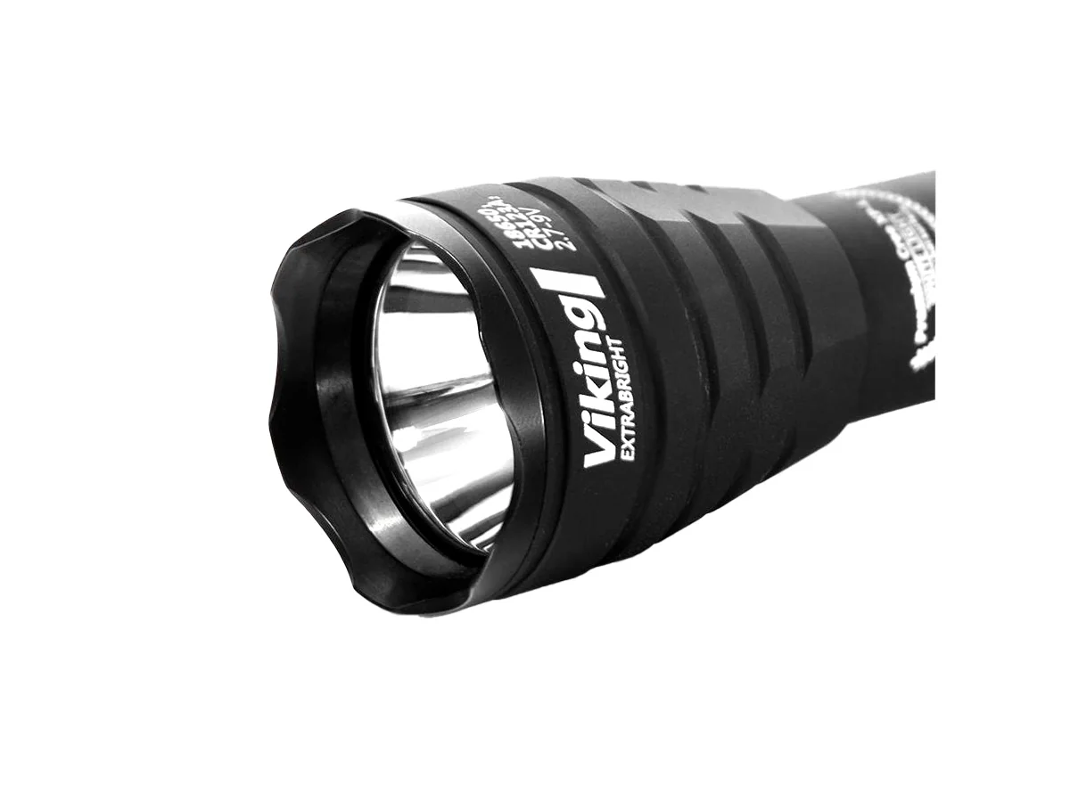 Фонарь ARMYTEK VIKING V3 ( XB-L (теплый свет))