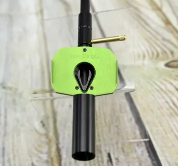 Направляющая Bore Tech для чистки с держателем патчей 8mm-.416 зелёная