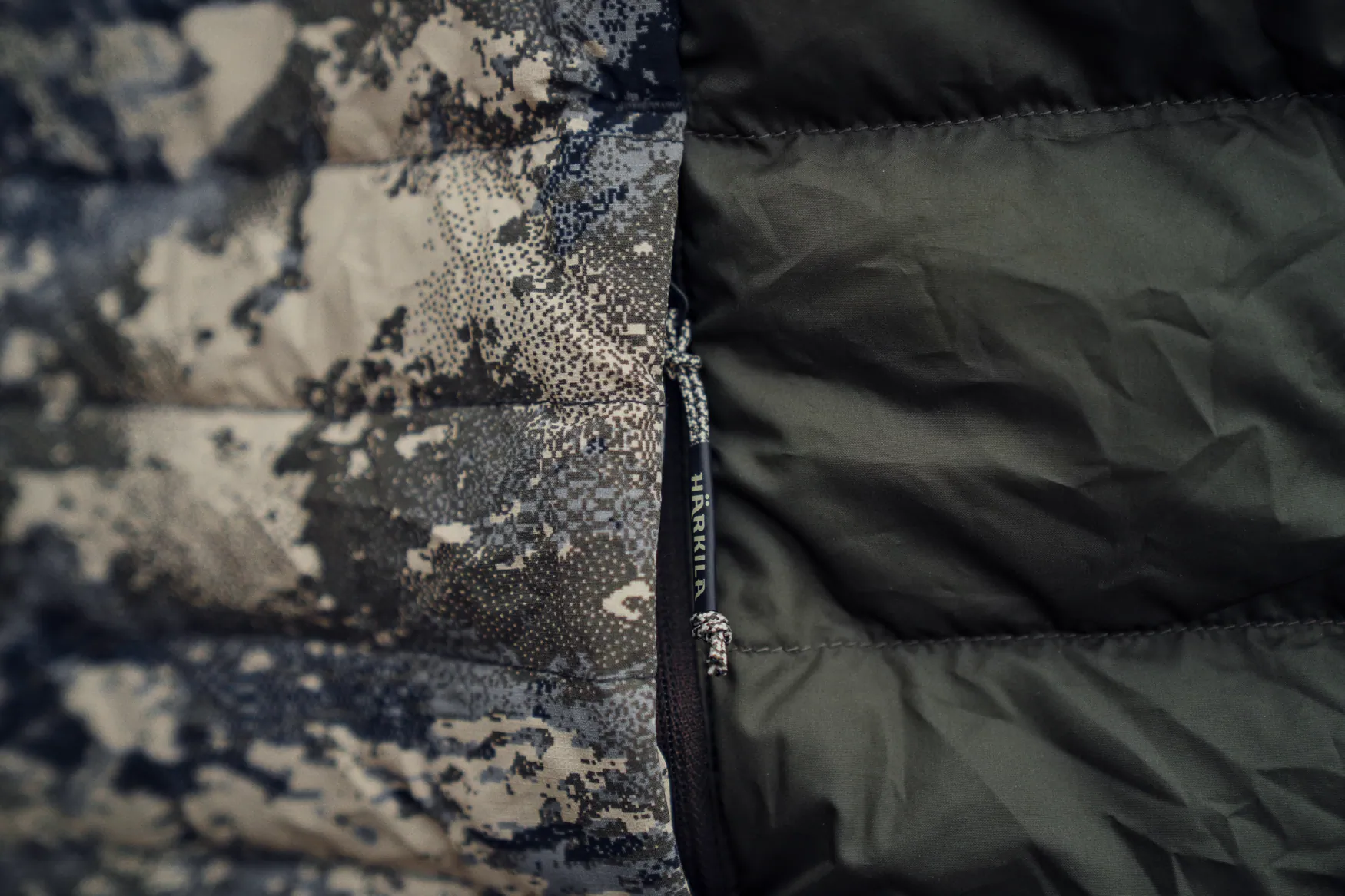 Жилет HARKILLA Mountain Hunter Expedition rev. Down Waistcoat